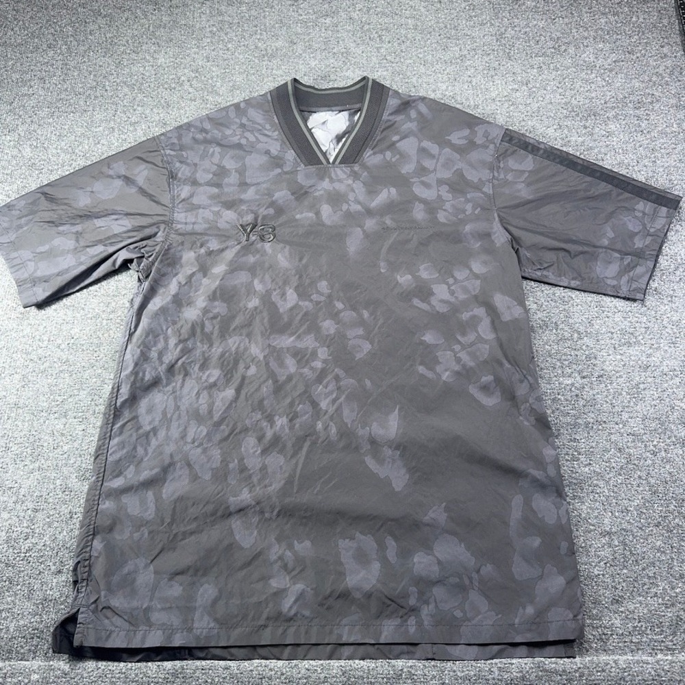 Adidas Y-3 Yohji Yamamoto Mens Grey Camo V-Neck Short Sleeve Windbreaker Top XS